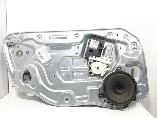Used Front left window mechanism Front left window mechanism VOLVO V50 (545) 2.0 D (136 hp) 6680654 6680654