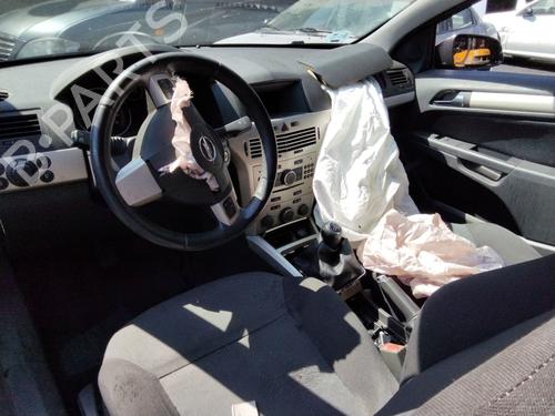 Left mirror OPEL ASTRA H GTC (A04) 1.6 (L08) | BP28004020C26 
