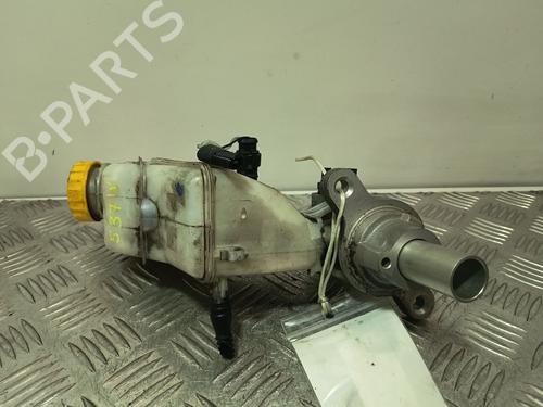Used Brake master cylinder Brake master cylinder OPEL COMBO Box Body/MPV (X12) 1.3 CDTI (B05) (90 hp) 36109626 36109626