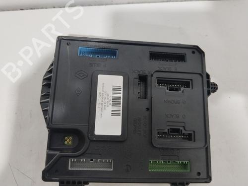 Used Fuse box Fuse box RENAULT MEGANE III Hatchback (BZ0/1_, B3_) 1.9 dCi (BZ0N, BZ0J) (131 hp) 19275514 19275514