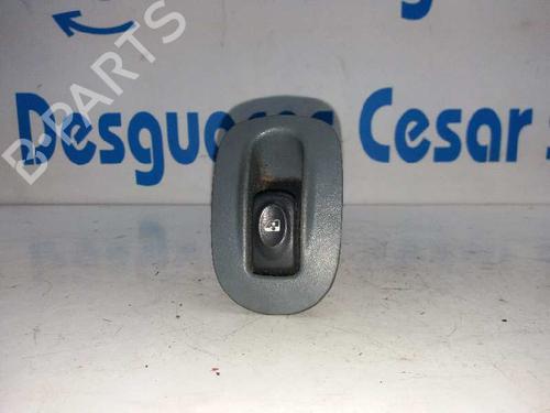 Used Right front window switch Right front window switch RENAULT MEGANE Scenic (JA0/1_) [1996-2001] 5200959 5200959