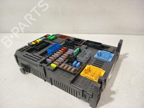 Fuse box CITROËN C3 III (SX) 1.2 VTi 82 | BP32325884E1
