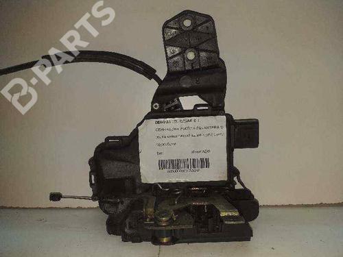 Used Front right lock VW PASSAT B5 (3B2) [1996-2001]  5173130