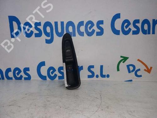 Used Right front window switch Right front window switch VOLVO S40 I (644) 2.0 (140 hp) 5200298 5200298