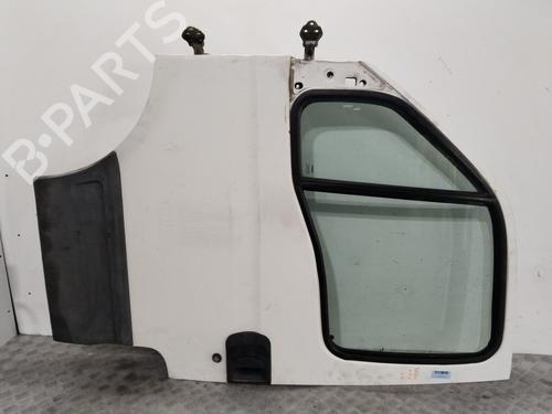 Used Left front door IVECO DAILY III Platform/Chassis 35 C 12 , 35 S 12 (AEKA14A1, AEKA14AA, AEKA64A1,... (116 hp) 31177770