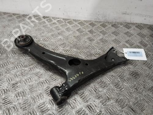 Querlenker links vorne für TOYOTA COROLLA Verso (ZER_, ZZE12_, R1_) 2.2 D-4D (AUR10_, AUR10R) (136 hp) 30393020
