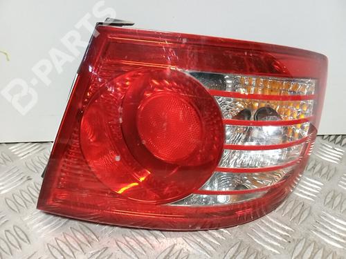 Used Right taillight HYUNDAI ELANTRA III Saloon (XD) 2.0 CRDi (113 hp) 9278886