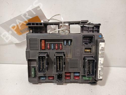 fuse-box-peugeot-206-sw-2ek-2002-32340326 main image