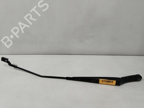 front-windshield-wiper-arm-vw-golf-vii-5g1-bq1-be1-be2-2012-2013-2014-2015-2016-2017-2018-2019-2020-2021-33325927 main image