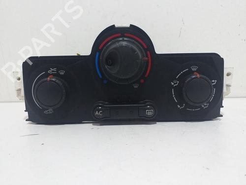 AC Styreenhet / Manøvreringsenhet RENAULT MEGANE II (BM0/1_, CM0/1_) [2001-2012]  13296922