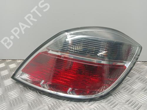 Used Right taillight OPEL ASTRA H CLASSIC Hatchback (A04) 1.7 CDTI (L48) (110 hp) 22716334