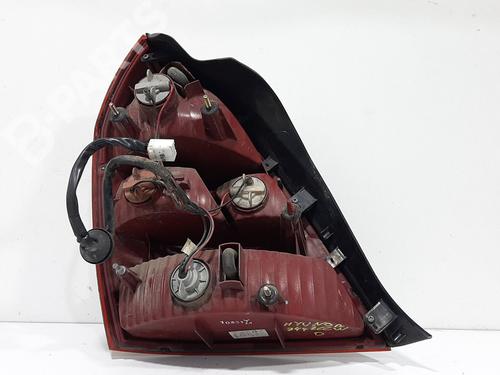 Right taillight HYUNDAI ELANTRA III Saloon (XD) 2.0 CRDi | BP8182511C35 