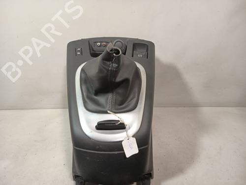 Console centrale RENAULT GRAND SCÉNIC III (JZ0/1_) 1.9 dCi (JZ0J, JZ0N, JZ1K, JZ1S) (131 hp) 32343028