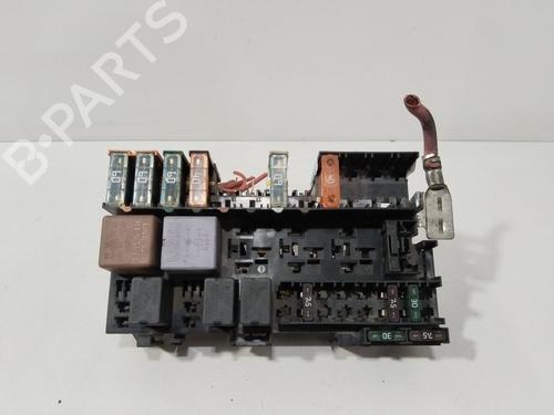 Used Fuse box RENAULT SCÉNIC I MPV (JA0/1_, FA0_) 1.6 (JA00, JA16, JA15, JA19, JA1V, JA2B, JA2C, JA0B,... (107 hp) 28818565