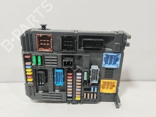 Used Fuse box Fuse box CITROËN C3 III (SX) 1.2 PURETECH 82 (82 hp) 39903460 39903460