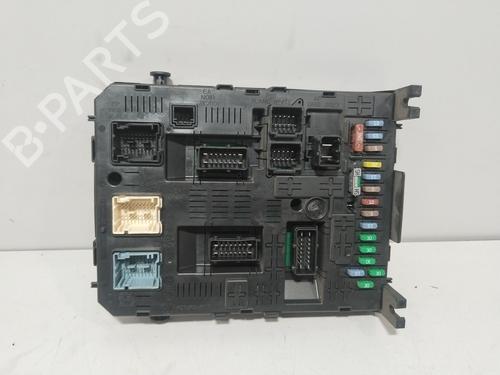 Used Fuse box Fuse box 36914962 36914962