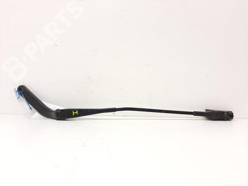 Used Front windshield wiper arm BMW 1 (E87) 118 d (143 hp) 7103924
