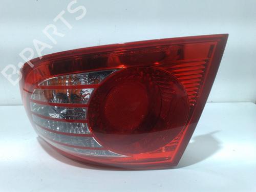 Used Right taillight HYUNDAI ELANTRA III (XD) 2.0 CRDi (113 hp) 11537637
