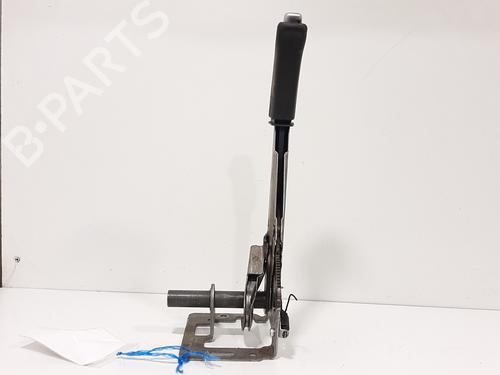 hand-brake-volvo-v50-545-32265484-2003-2004-2005-2006-2007-2008-2009-2010-2011-2012-8773198 main image