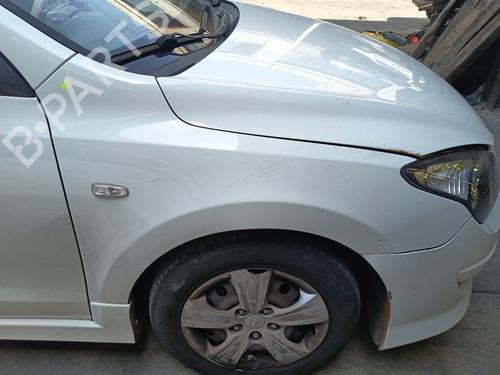 Used Right front fenders Right front fenders 38052218 38052218