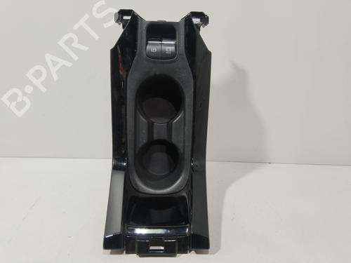 Used Cup/Object holder Cup/Object holder TOYOTA COROLLA Saloon (_E21_) 1.8 VVTi Hybrid (ZWE211, MZEA12) (98 hp) 28134139 28134139