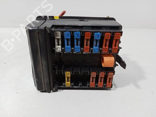 Used Fuse box PEUGEOT 406 (8B) 1.8 16V (110 hp) 29574237