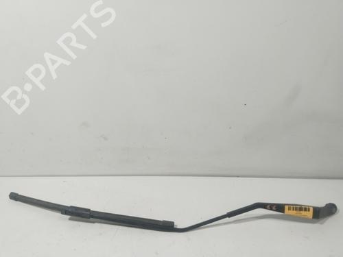 Used Front windshield wiper arm Front windshield wiper arm 37518612 37518612