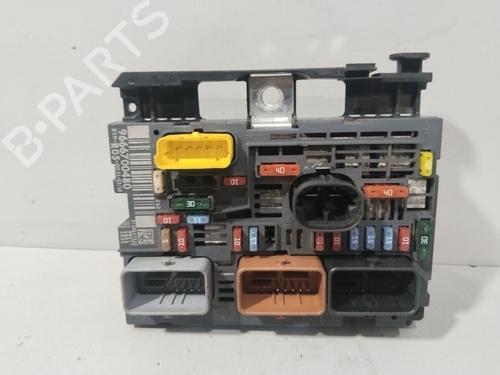 Used Fuse box CITROËN BERLINGO Box Body/MPV (B9) 1.6 HDi 110 (109 hp) 31048170