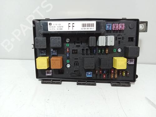 fuse-box-opel-astra-h-estate-a04-2004-2005-2006-2007-2008-2009-2010-2011-2012-2013-2014-37090265 main image