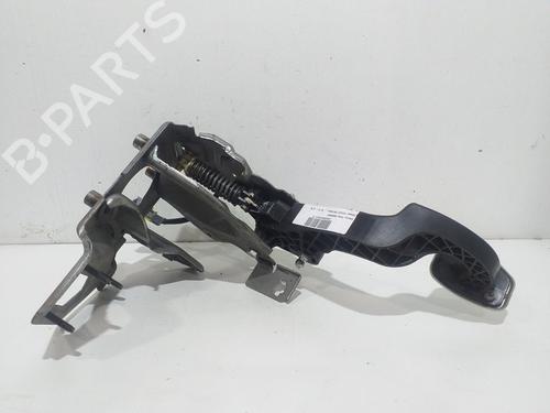 Clutch pedal PEUGEOT 208 I (CA_, CC_)  | BP17664824I13 