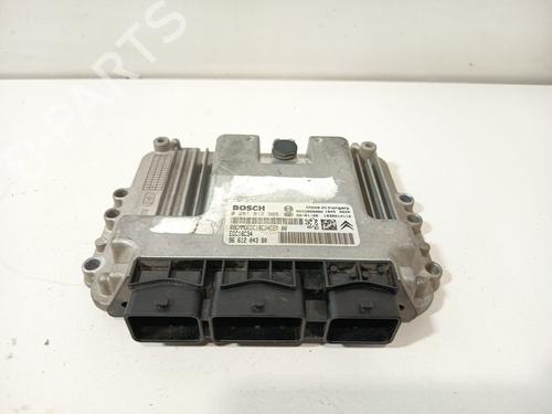 Used Engine control unit (ECU) Engine control unit (ECU) CITROËN C4 I (LC_) 1.6 HDi (109 hp) 34520496 34520496