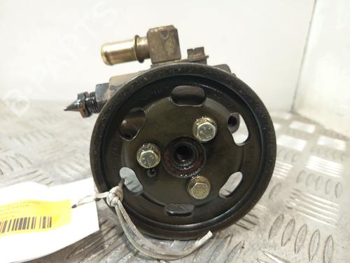 Used Steering pump Steering pump RENAULT CLIO II (BB_, CB_) 1.2 (BB0A, BB0F, BB10, BB1K, BB28, BB2D, BB2H, CB0A,... (58 hp) 33718493 33718493