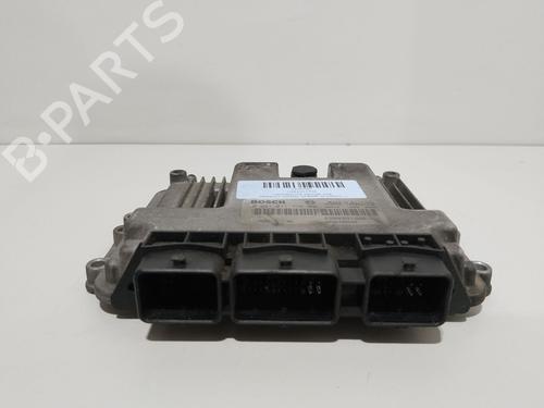 Used Engine control unit (ECU) Engine control unit (ECU) RENAULT GRAND SCÉNIC II (JM0/1_) 1.9 dCi (JM0G, JM12, JM1G, JM2C) (120 hp) 26885060 26885060