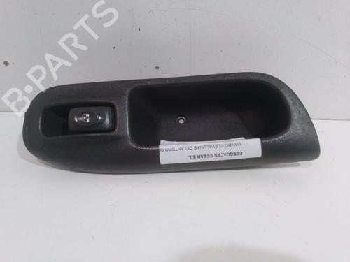 Interrupteur de vitre avant droite RENAULT SCÉNIC I MPV (JA0/1_, FA0_) 1.6 16V (116 hp) 11227937