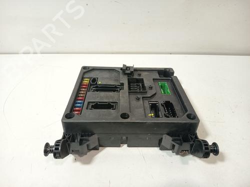 Used Fuse box Fuse box 36645290 36645290