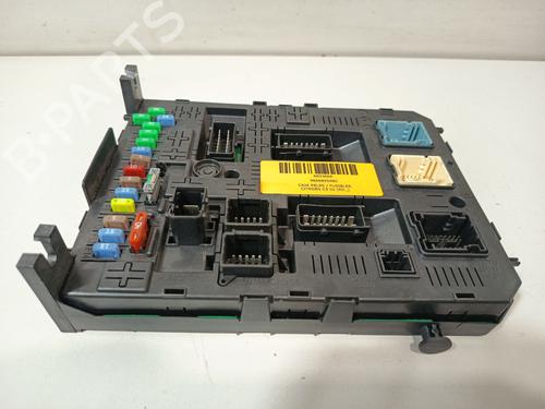 Used Fuse box Fuse box CITROËN C5 III (RD_) 2.0 HDi 165 (RDRHHA, RDRHH8) (163 hp) 35800831 35800831