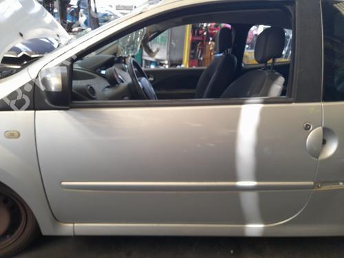 left-front-door-renault-twingo-ii-cn0_-2007-40101894 main image