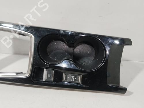 Kopholder/Genstandsholder PEUGEOT 2008 II (UD_, US_, UY_, UJ_, UR_, UC_) 1.2 PureTech 100 (USHNK) | BP30850170I37