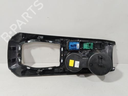 Kopholder/Genstandsholder PEUGEOT 2008 II (UD_, US_, UY_, UJ_, UR_, UC_) 1.2 PureTech 100 (USHNK) | BP30850170I37