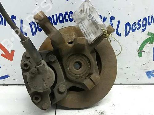 Used Right front steering knuckle Right front steering knuckle RENAULT CLIO II (BB_, CB_) [1998-2016] 5205860 5205860