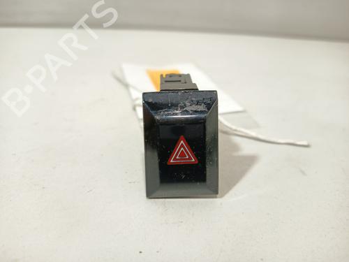 Used Warning switch Warning switch TOYOTA COROLLA Estate (_E21_) 1.8 Hybrid (ZWE211) (98 hp) 33977845 33977845