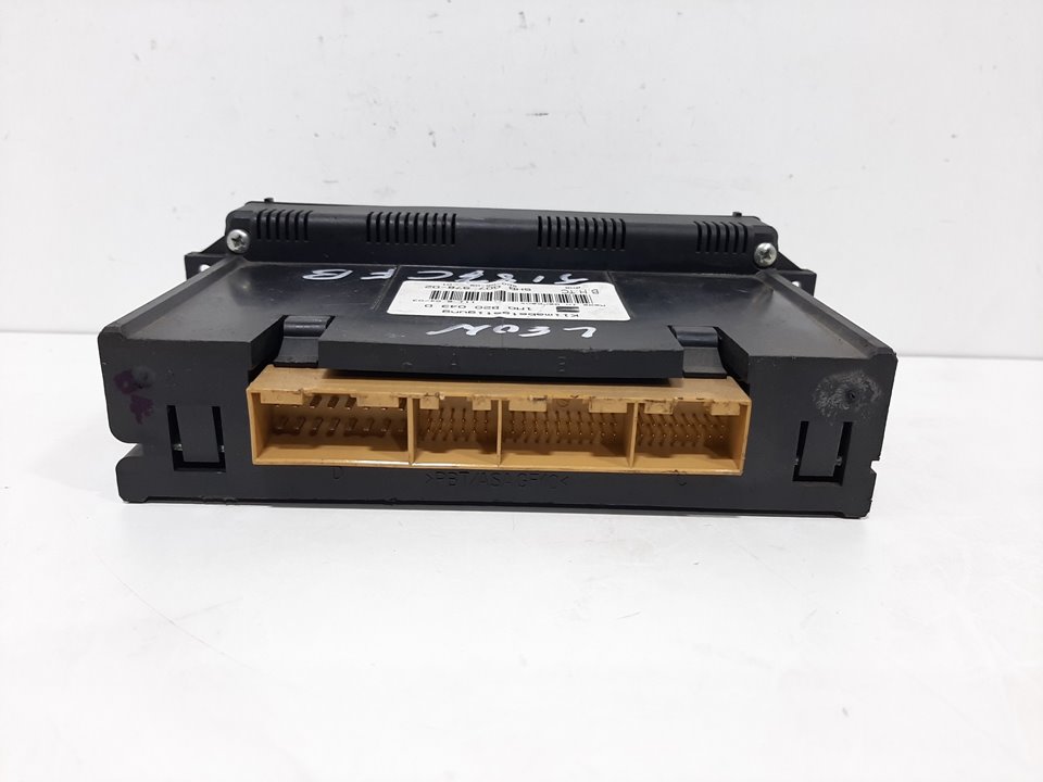 Climate control SEAT LEON (1M1) 1.9 TDI 1M0820043D BParts