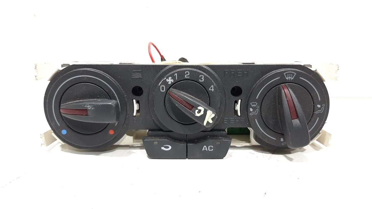 Climate control SEAT IV (6J5, 6P1) 1.2 TDI 8416604 BParts