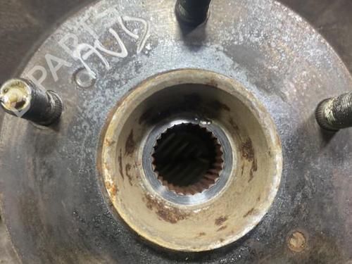 Used Right front steering knuckle Right front steering knuckle SUZUKI GRAND VITARA II (JT, TE, TD) 1.9 DDiS All-wheel Drive (JT419, TD44, JB419WD, JB419XD,... (129 hp) 19966486 19966486