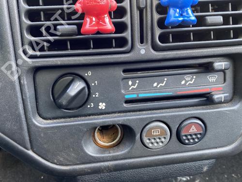 Front right interior door handle PEUGEOT 106 II (1A_, 1C_) 1.5 D | BP24961805I14 