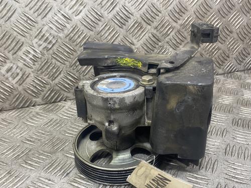 Pompe de direction assistée PEUGEOT 206 Hatchback (2A/C) 1.4 HDi eco 70 (68 hp) 32981163