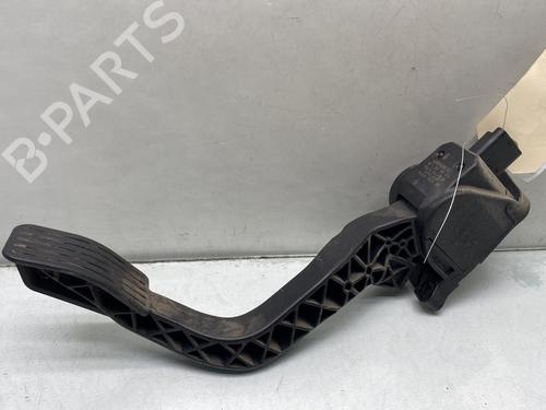 Pedal für PEUGEOT 206 Hatchback (2A/C) 1.4 HDi eco 70 (68 hp) 31174313