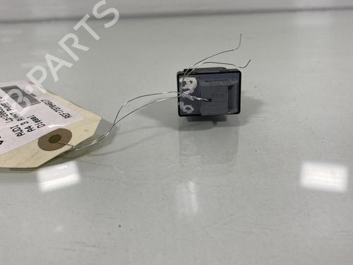 Used Right front window switch Right front window switch AUDI A4 B8 Avant (8K5) 2.0 TDI (136 hp) 19964139 19964139