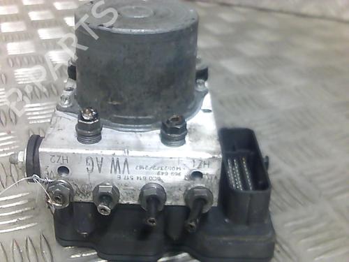 Used ABS pump ABS pump VW POLO V (6R1, 6C1) 1.4 TDI (90 hp) 19986184 19986184