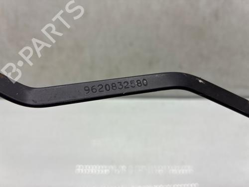 Used Front windshield wiper arm Front windshield wiper arm 36818840 36818840